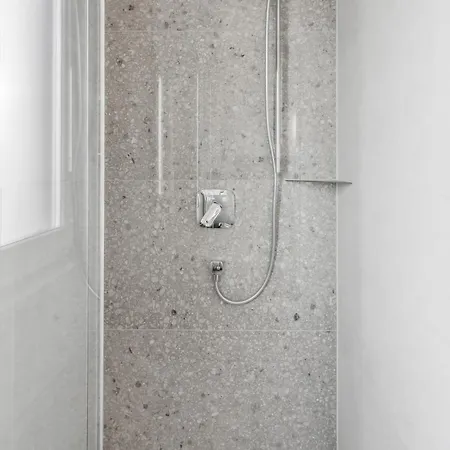Suite4me I I Kitchen I Balcony Appartement
